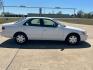 2000 White /TAN Toyota Camry LE (JT2BN22K7Y0) with an 2.2L L4 DOHC 16V engine, 4-Speed Automatic transmission, located at 17760 Hwy 62, Morris, OK, 74445, (918) 733-4887, 35.609104, -95.877060 - 2000 TOYOTA CAMERY HAS 2.2L AND IS FWD. THIS IS A DEDICATED CNG (COMPRESSED NATURAL GAS). FEATURES POWER LOCKS, POWER WINDOWS, POWER MIRRORS, MANUAL SEATS, AMFM STEREO, CASSETTE PLAYER, CRUISE CONTROL, TILT WHEEL, CLOTH SEATS. ****CLEAN TITLE*** 142,379 MILES 205/65R15 TIRES THIS SHOULD QUALIFY FOR - Photo#3